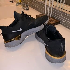 Nike React (custom made on Nike)